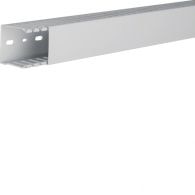 HNG5005007035B - Slotted panel trunking cover PPO HNG 50x50mm light grey