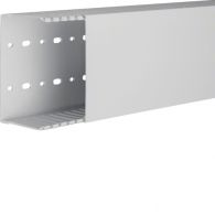 HNG7512507035B - Slotted panel trunking made of PPO halogenfree HNG 75x125mm light grey