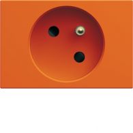 WXF421E - Socket for trunking gallery 2P+E 16A orange