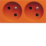WXF422E - gallery Gniazdo z uziemieniem przelotowe podwójne 2x2P+E 16A 4M pomarańczowy